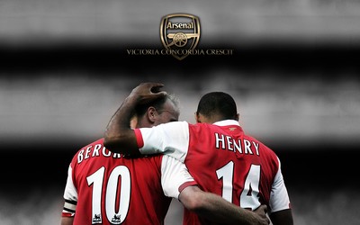 熊猫体育动态-C罗任意球被人墙挡出后迅速补射破门得分