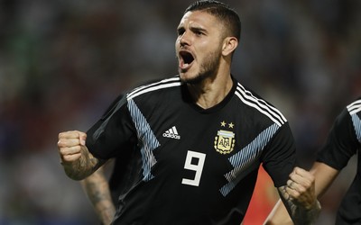 熊猫体育焦点-卢克肖今天又打满德比全场